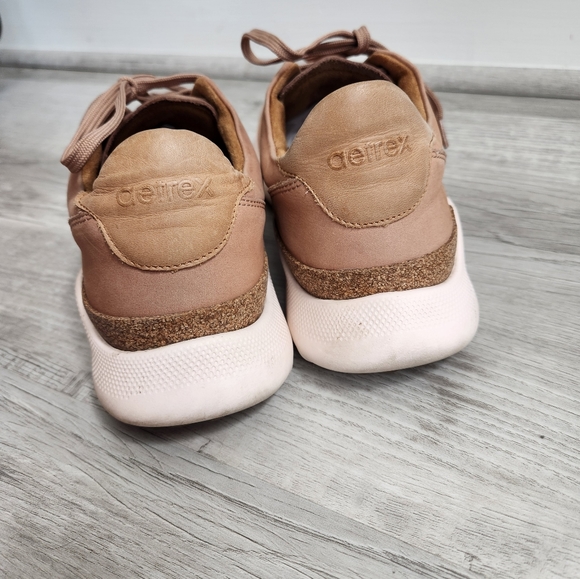 AETREX LAURA ARCH SUPPORT SNEAKERS LEATHER PERFORATED Peach SIZE  8.5 USA - Picture 5 of 7